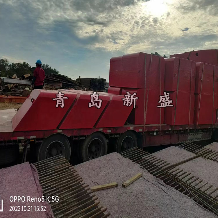 复合材料消能桥梁防撞设施(图1)