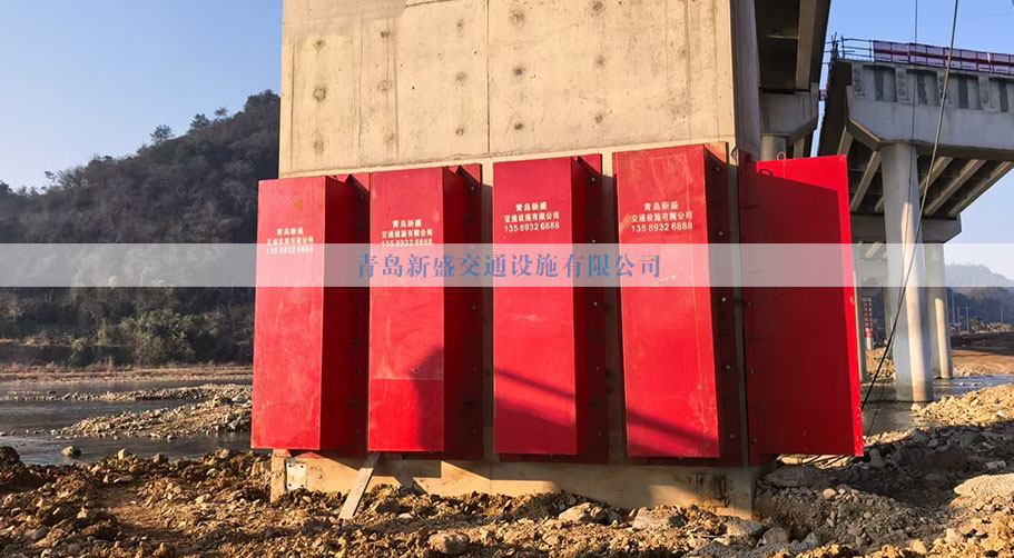 抗冲击桥梁防撞设施 钢覆复合材料固定式 港口专用耐磨防腐护舷